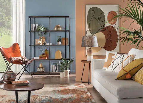 How to make a bookcase beautiful? Ideas and recommendations about the decorative objects to use