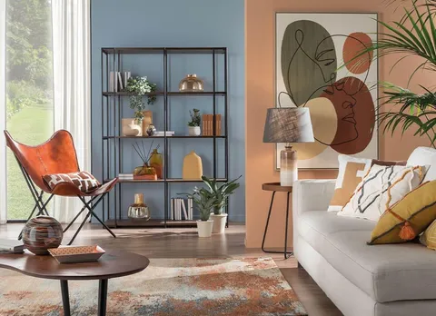 Geometric decorations: the timeless charm of symmetry