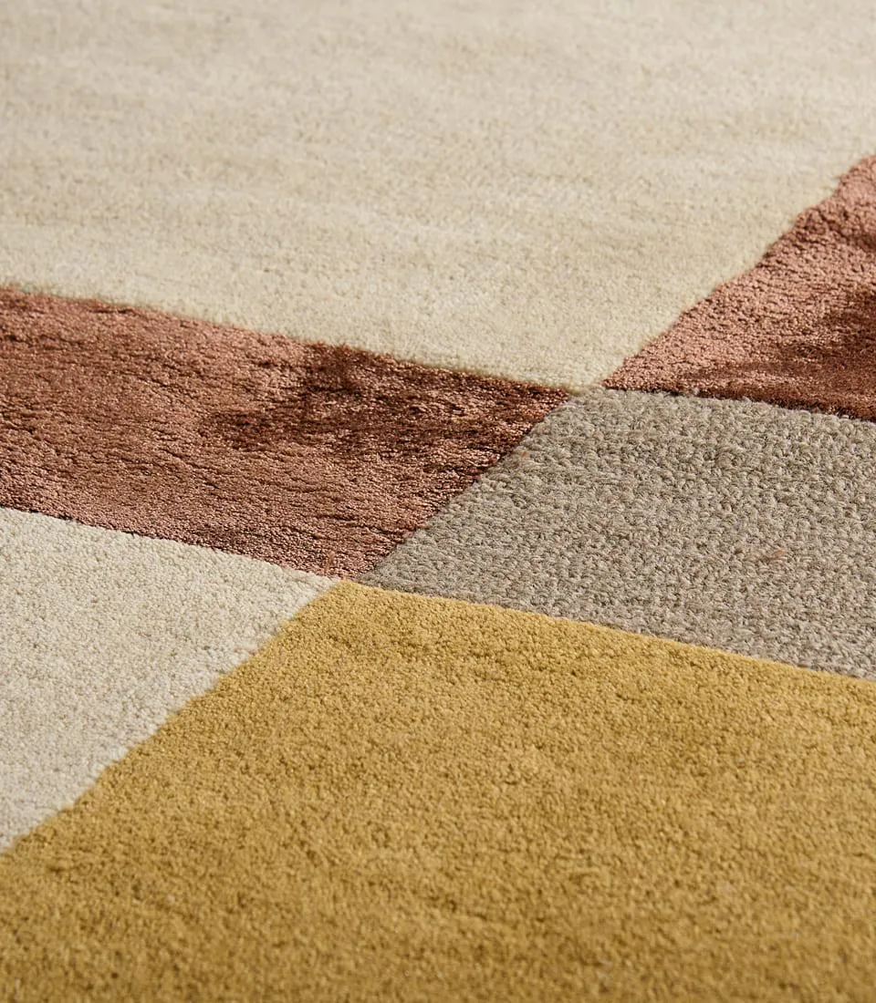 Shaped carpet 160x230