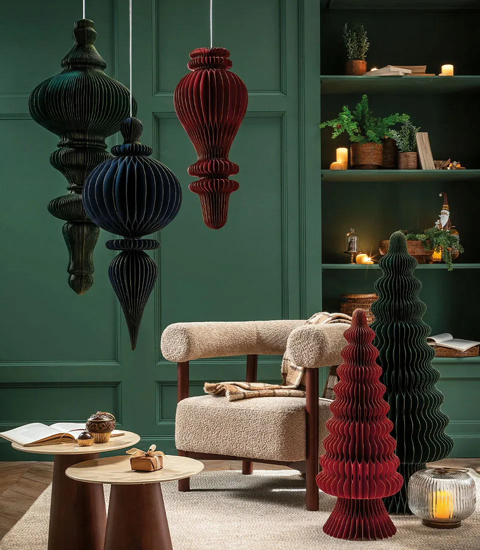 HANGING DECORATION, GREEN