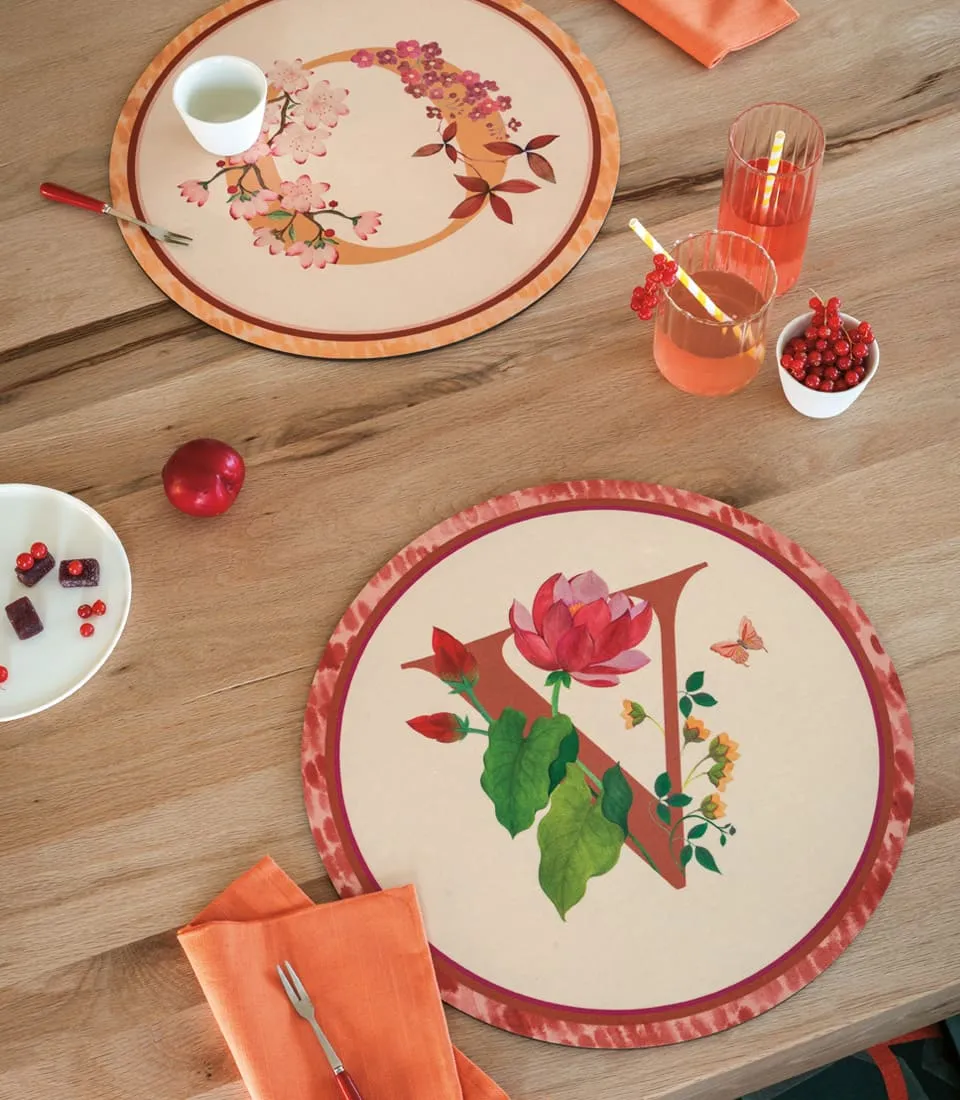 RIGID PLACEMAT, IVORY, Ø39 - MONOGRAM D