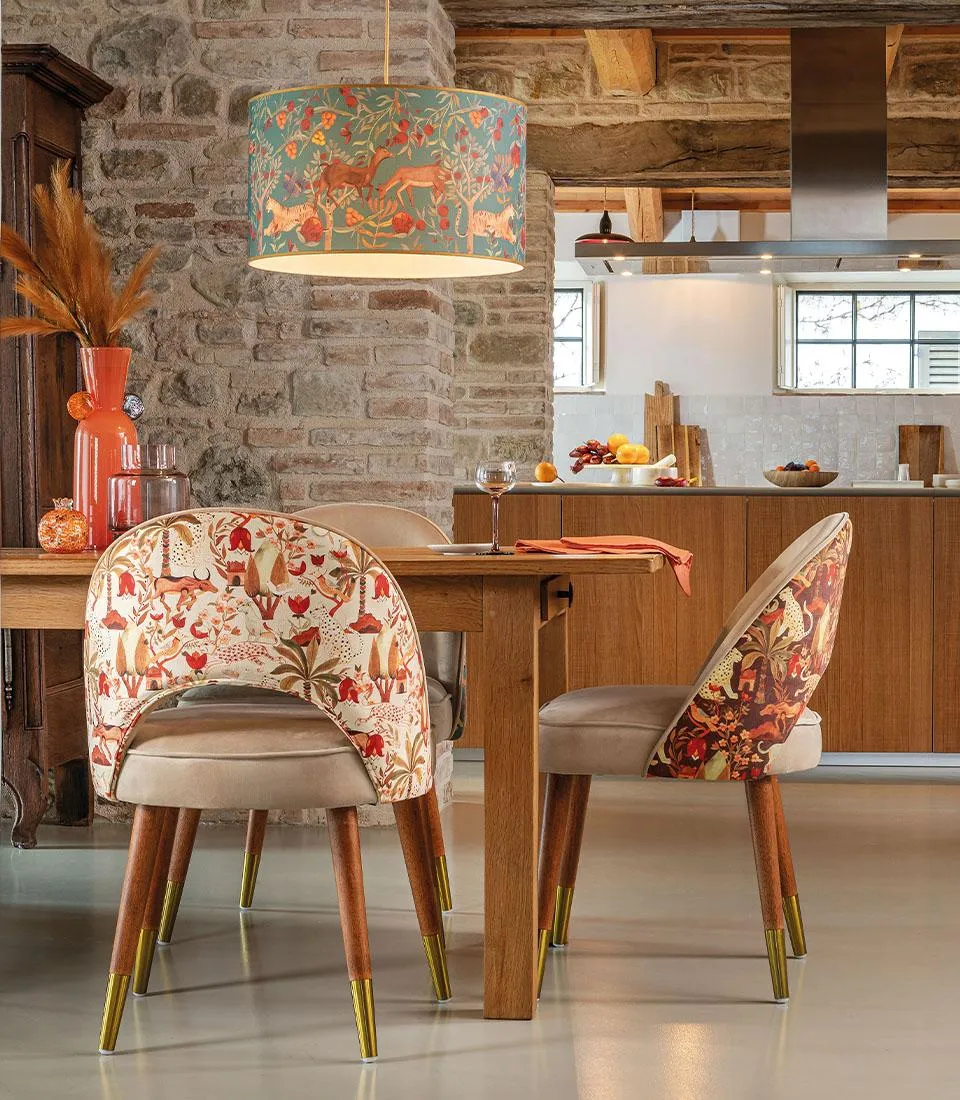 Poltroncina beige e celeste