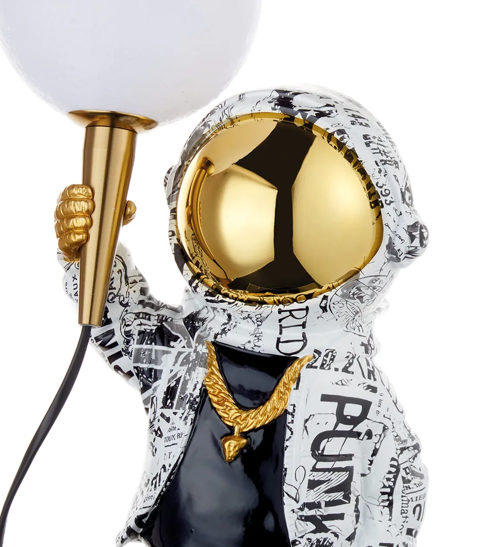 Lamp astronaut