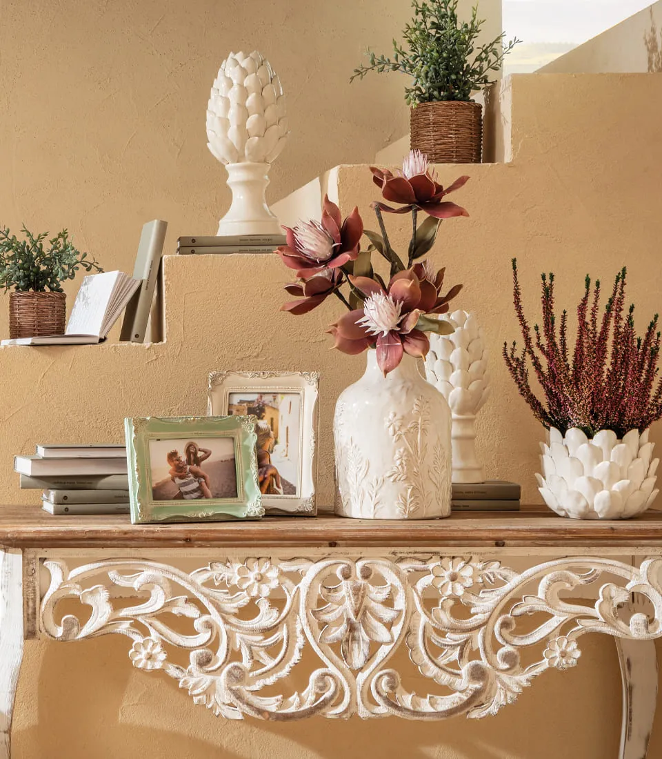 Short decorative element