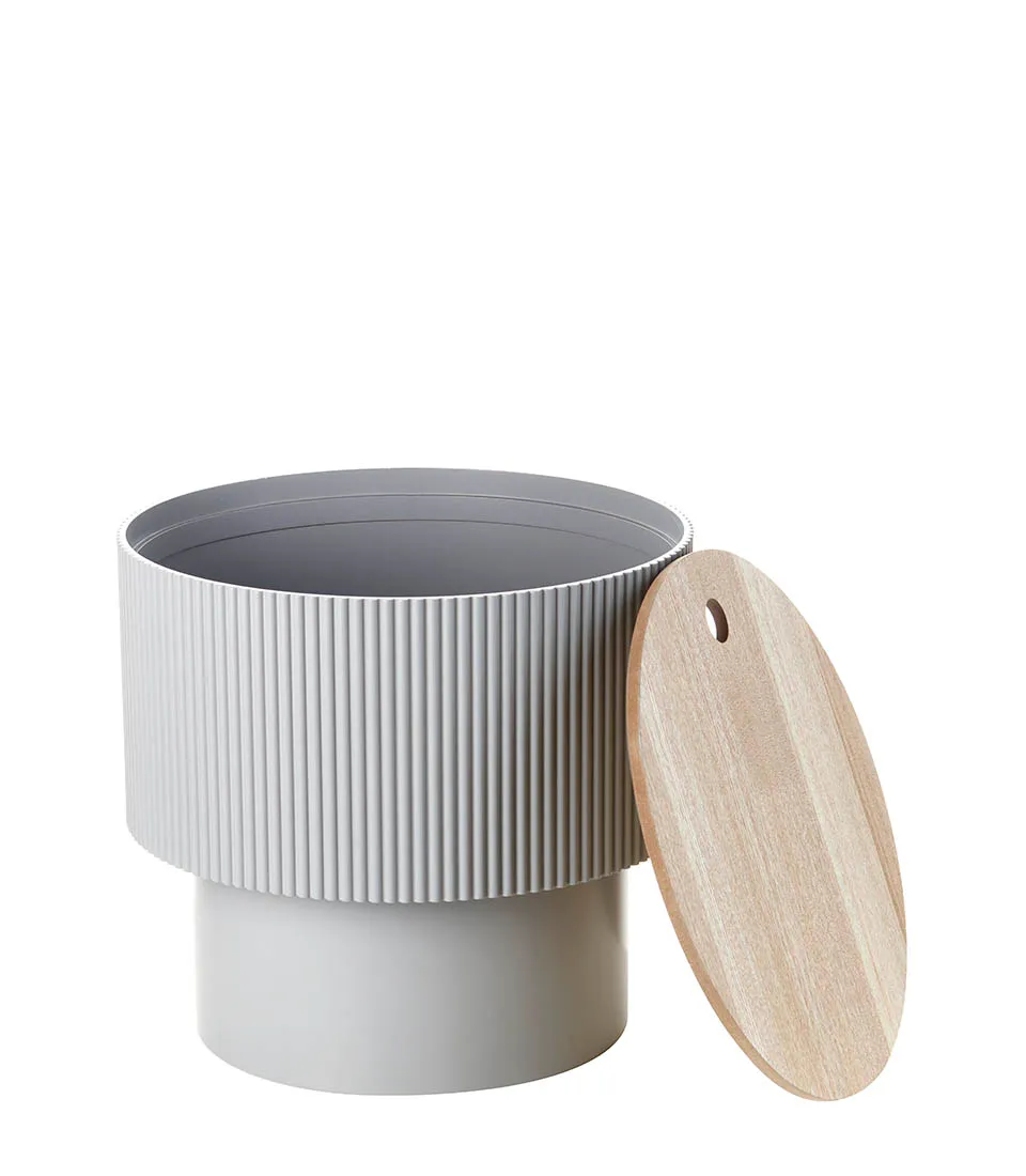 Storage table