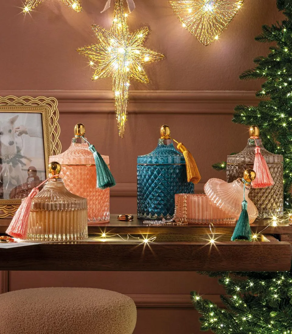 Small pale pink jewelry box