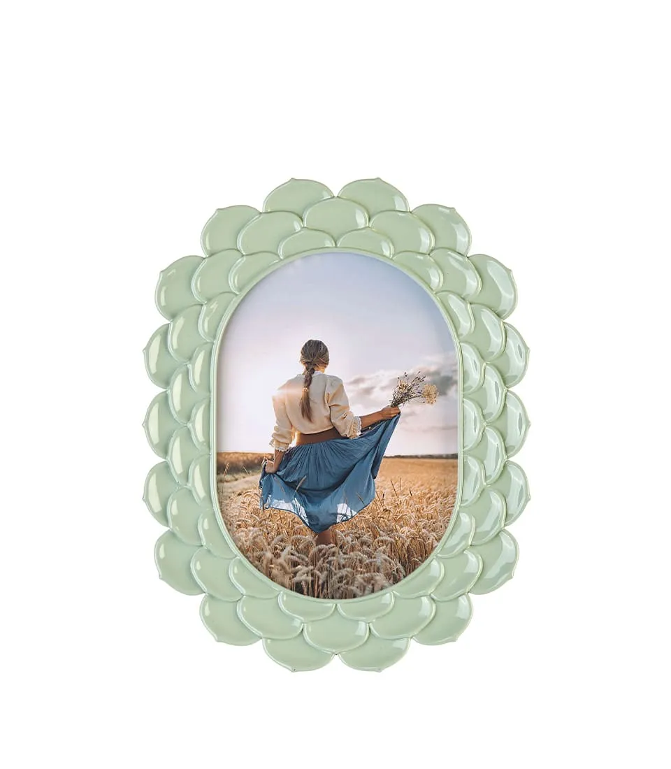 Large oval rectangular photo frame