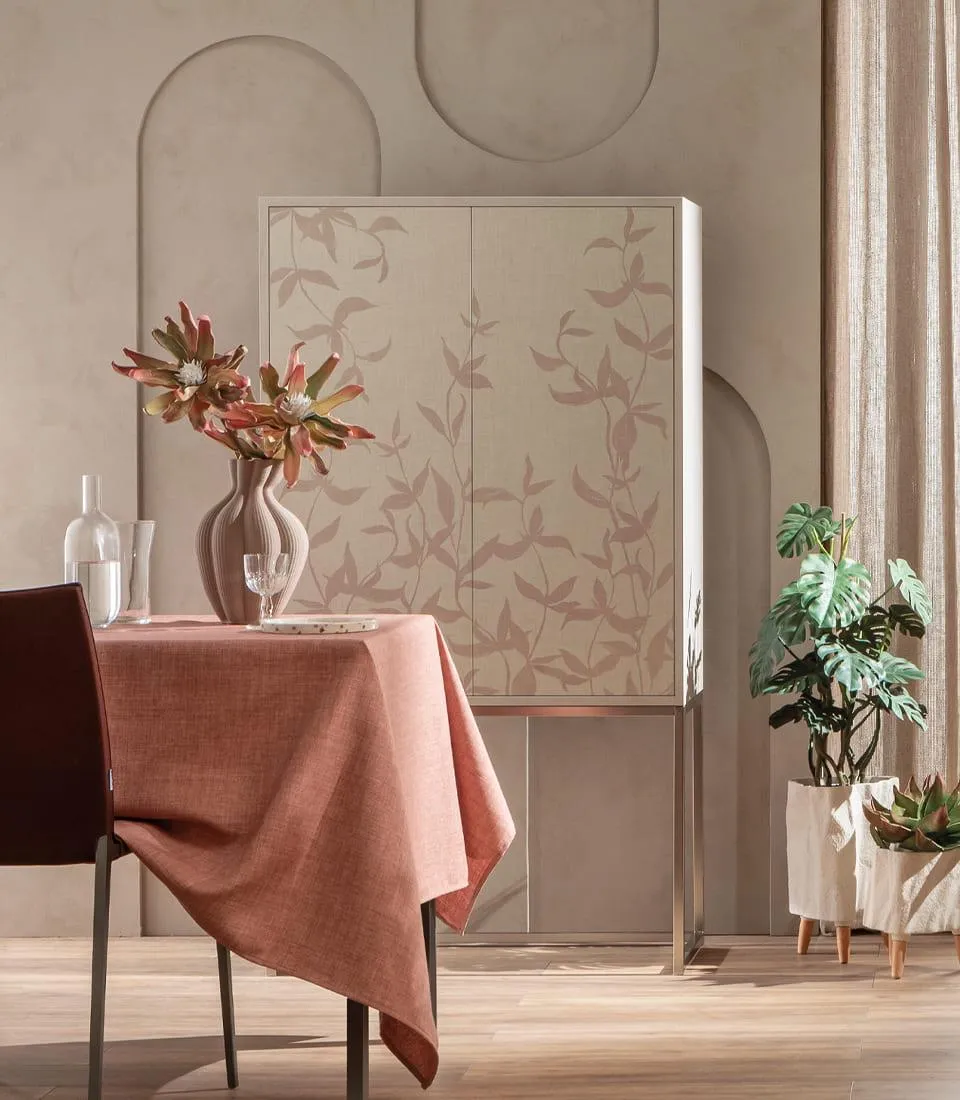 Mobile alto con ante decoro ramage