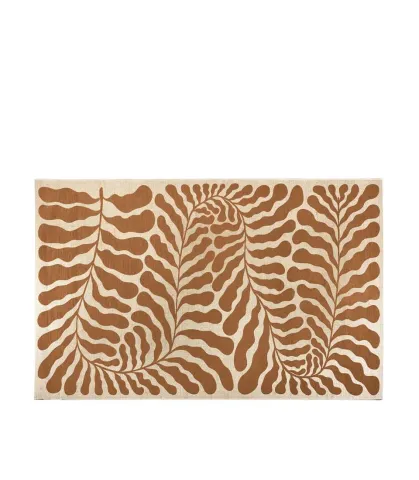 Carpet with embossed decoration