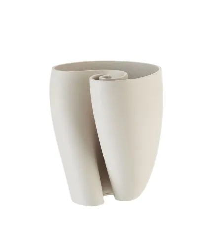 Short vase