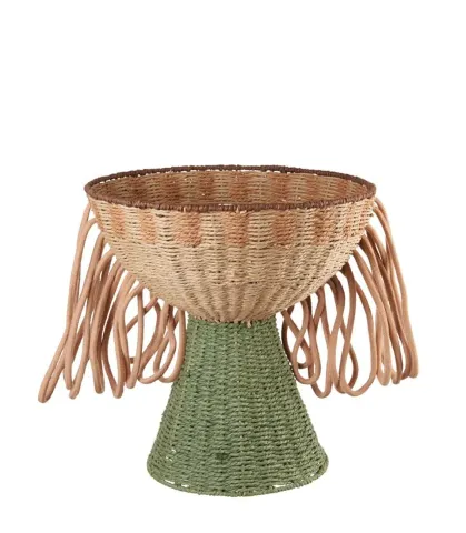 Basket with fringes